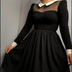 Spooky collar mesh dress